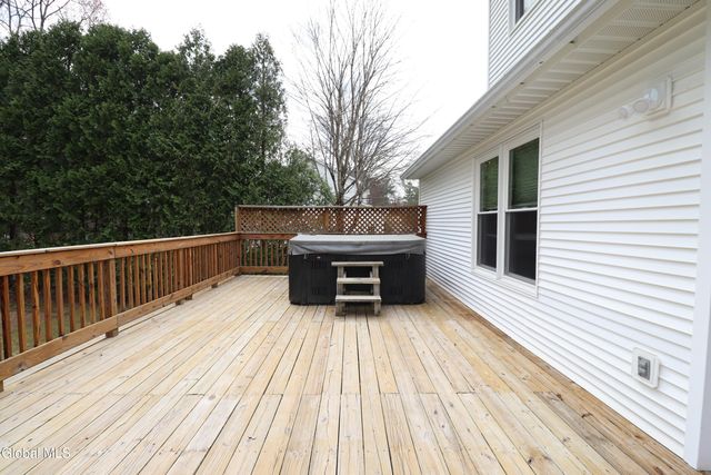 6967 Suzanne Court, Guilderland, NY 12303