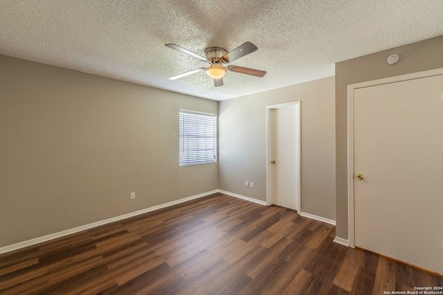554 Dukeway Apt 1, Universal City, TX 78148