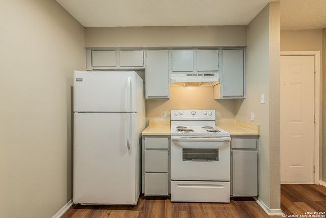 554 Dukeway Apt 1, Universal City, TX 78148