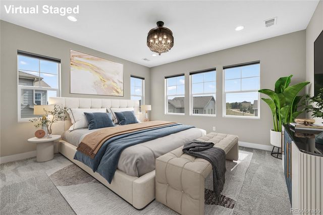 127 N Oak Hill Way, Aurora, CO 80018