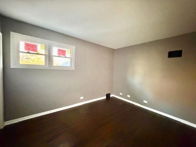 22W070 Byron Avenue, Addison, IL 60101