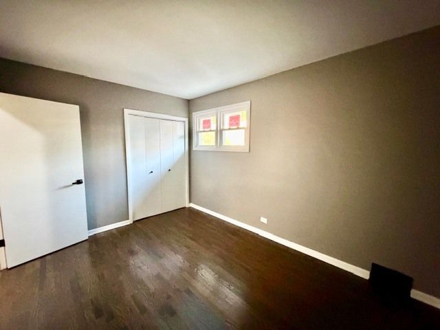 22W070 Byron Avenue, Addison, IL 60101