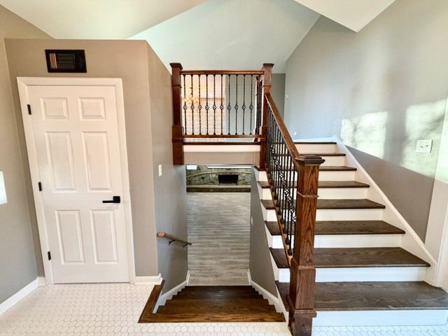 22W070 Byron Avenue, Addison, IL 60101