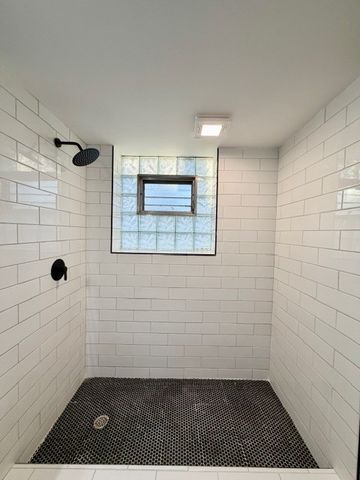 22W070 Byron Avenue, Addison, IL 60101