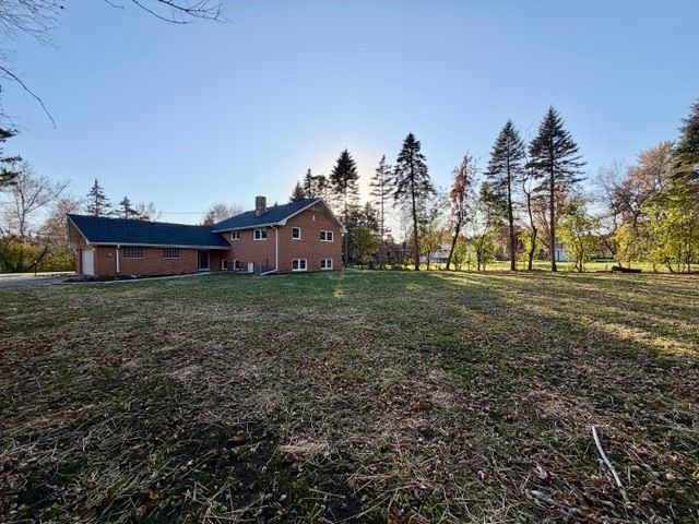 22W070 Byron Avenue, Addison, IL 60101