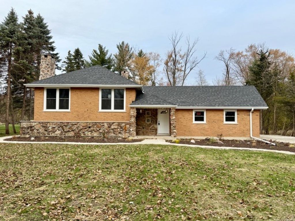 22W070 Byron Avenue, Addison, IL 60101