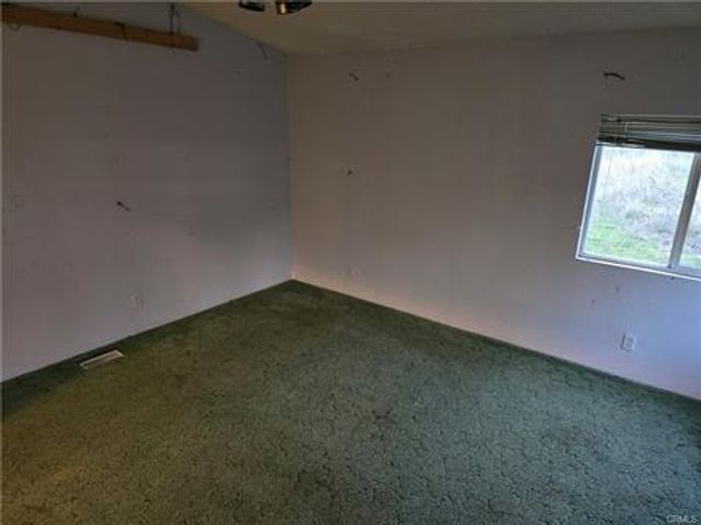 174 Hope Ln, Oroville, CA 95966