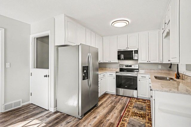 20140 Akin Road, Farmington, MN 55024