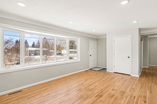 20140 Akin Road, Farmington, MN 55024