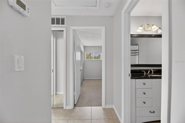 1879 LICHEN LANE B, Clearwater, FL 33760