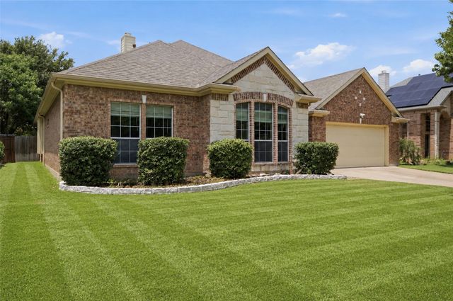 10 Saddlewood Court, Mansfield, TX 76063