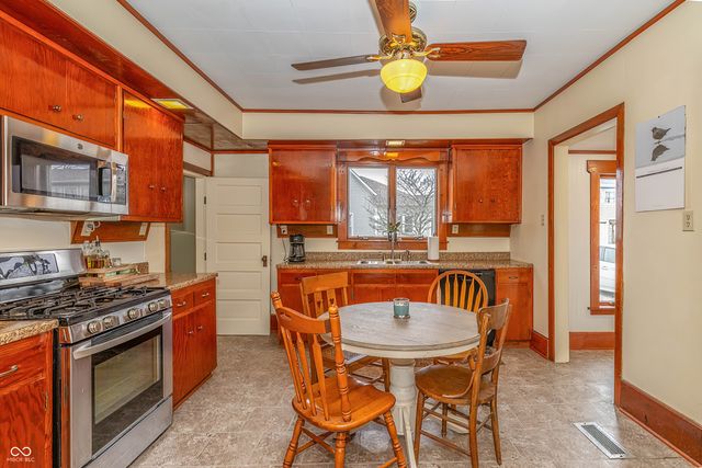 614 W Chicago Street, Lebanon, IN 46052