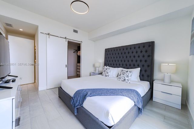 2000 Metropica Way 806, Sunrise, FL 33323