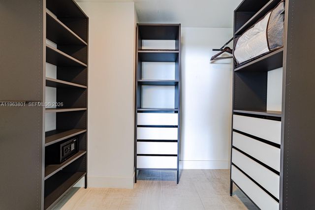 2000 Metropica Way 806, Sunrise, FL 33323