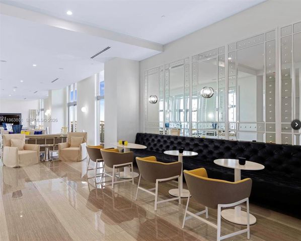 2000 Metropica Way 806, Sunrise, FL 33323