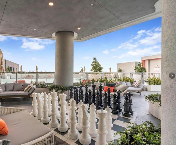 2000 Metropica Way 806, Sunrise, FL 33323