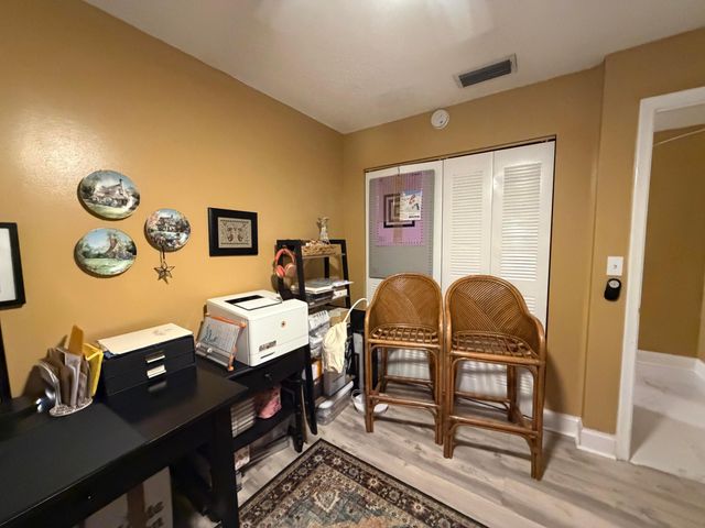 1051 Summit Place Circle D, West Palm Beach, FL 33415