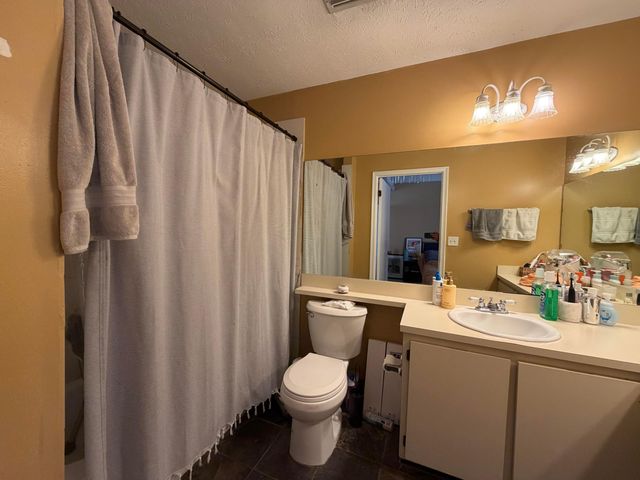 1051 Summit Place Circle D, West Palm Beach, FL 33415