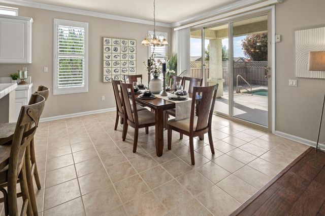 1289 Magnolia Ln, Lincoln, CA 95648