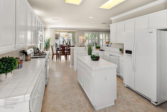 1289 Magnolia Ln, Lincoln, CA 95648