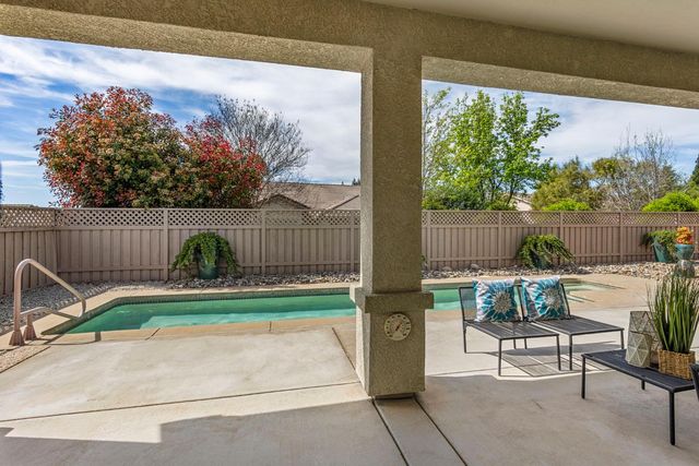 1289 Magnolia Ln, Lincoln, CA 95648