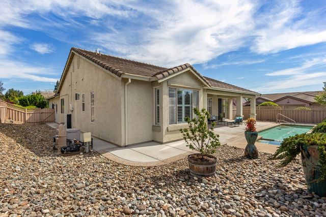 1289 Magnolia Ln, Lincoln, CA 95648