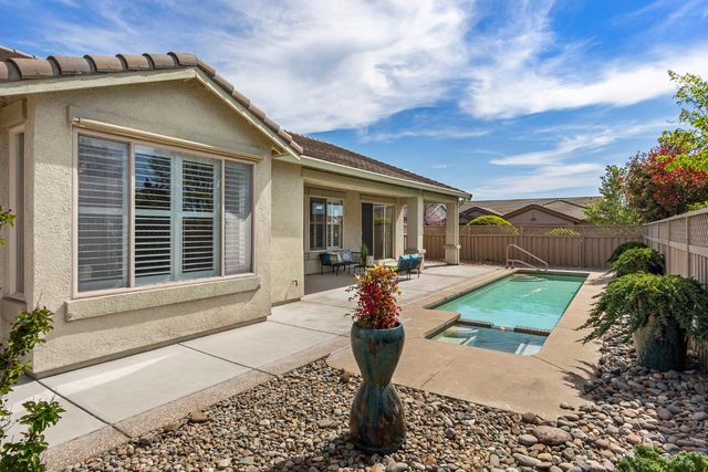 1289 Magnolia Ln, Lincoln, CA 95648