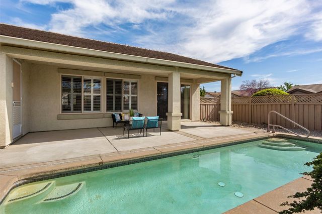 1289 Magnolia Ln, Lincoln, CA 95648