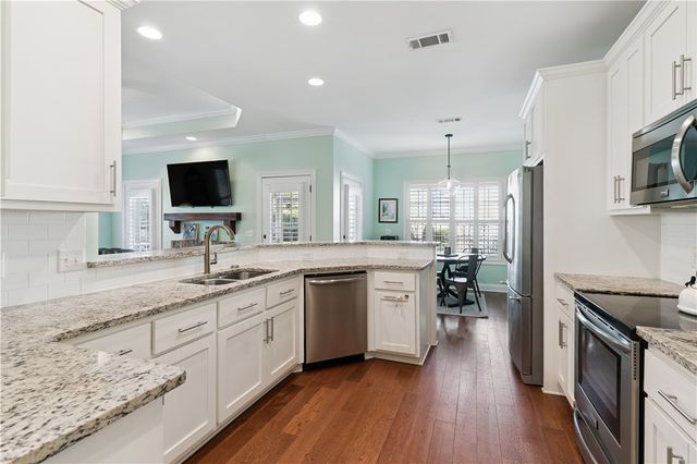 18 Country Club Court, St Simons Island, GA 31522