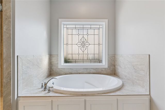 18 Country Club Court, St Simons Island, GA 31522