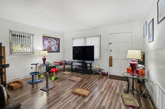 1723 PALMETTO AVENUE, Deland, FL 32724