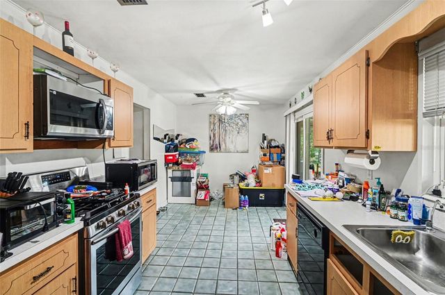 1723 PALMETTO AVENUE, Deland, FL 32724