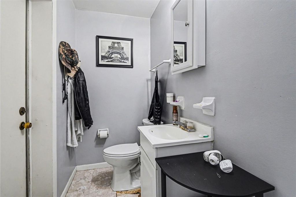 Image 14 of property listing at 1723 PALMETTO AVENUE, Deland, FL 32724