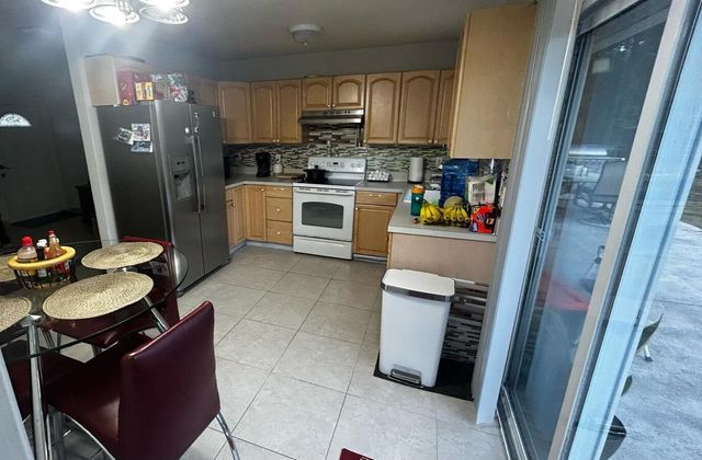 2289 SE Seamist Street, Port St Lucie, FL 34952