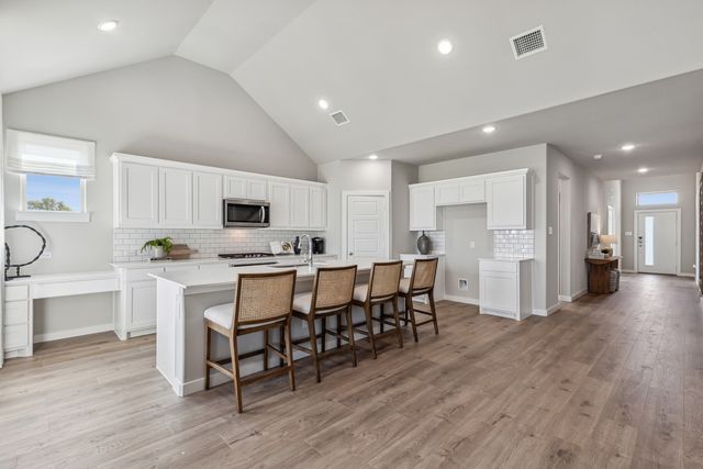 907 Sleepy Landing Drive, Lavon, TX 75166