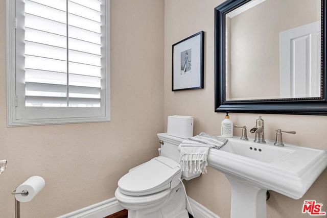 92 Winslow Lane, Irvine, CA 92620