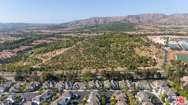 92 Winslow Lane, Irvine, CA 92620