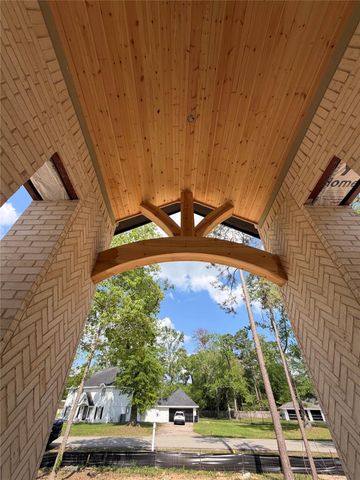 114 Magnolia Bend, Roman Forest, TX 77357