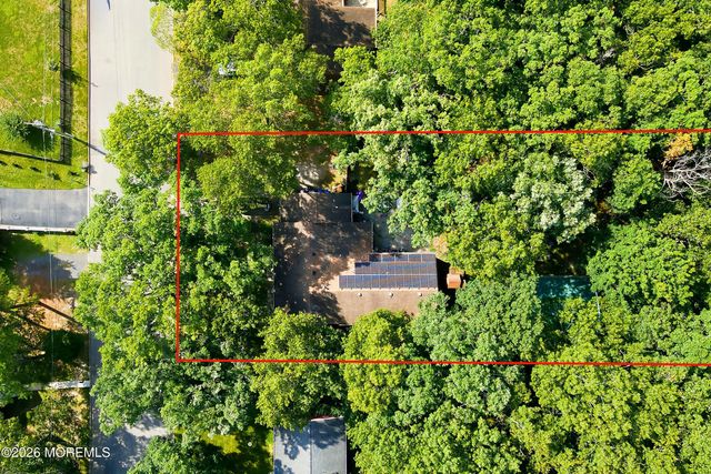 726 Lake Barnegat Drive N, Lanoka Harbor, NJ 08734