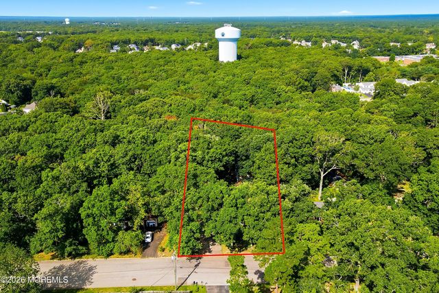 726 Lake Barnegat Drive N, Lanoka Harbor, NJ 08734