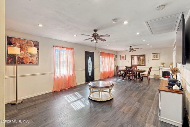 726 Lake Barnegat Drive N, Lanoka Harbor, NJ 08734