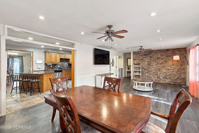 726 Lake Barnegat Drive N, Lanoka Harbor, NJ 08734