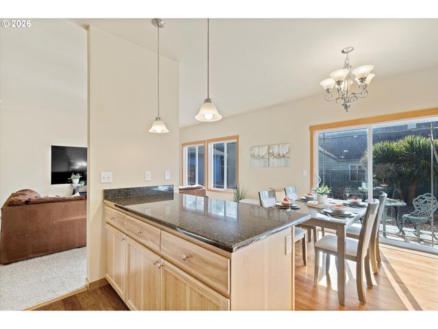 333 Nw 58TH St, Newport, OR 97365