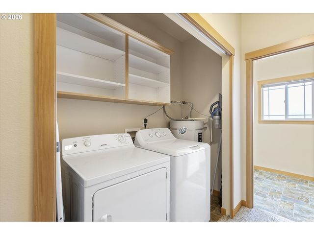 333 Nw 58TH St, Newport, OR 97365