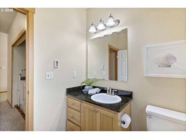 333 Nw 58TH St, Newport, OR 97365