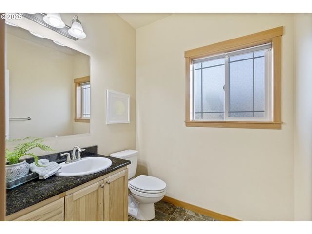 333 Nw 58TH St, Newport, OR 97365