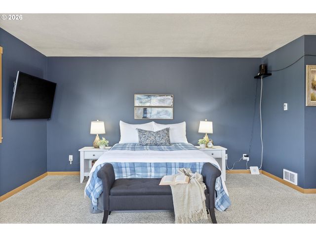 333 Nw 58TH St, Newport, OR 97365