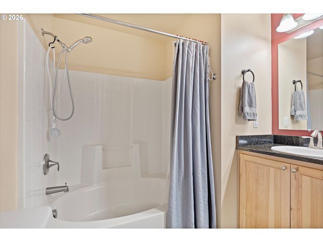 333 Nw 58TH St, Newport, OR 97365