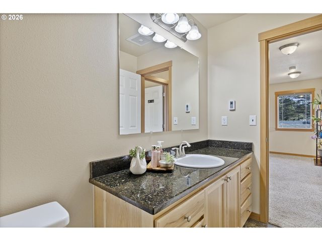 333 Nw 58TH St, Newport, OR 97365