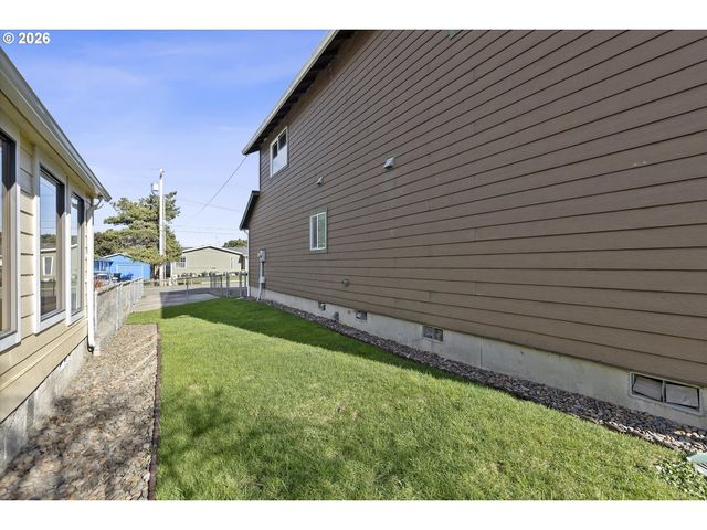 333 Nw 58TH St, Newport, OR 97365